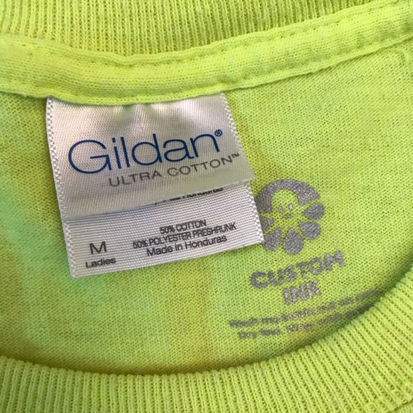 Nevada Area 51 Alien Graphic Tee Womens Medium Neon Lemon Lime FLAW Roswell - Picture 4 of 10